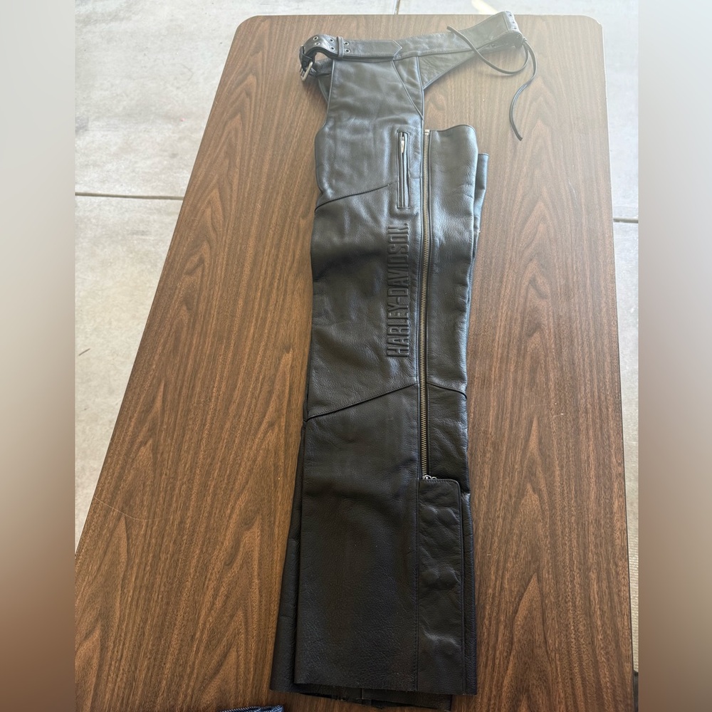 Harley-Davidson Black Leather Riding Chaps, Men’s, Size L